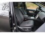 Land Rover Discovery Sport P300e 1.5 R-Dynamic HSE Panoramadak, Memorystoelen, Elektrische trekhaak, Less Drive Pack, Apple Car Play, Android Auto, Achteruitrijcamera, Dodehoekassistent, Luxe audiosysteem Meridian, ACC + Stop/go, Draadloos laden, etc.