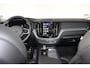 Volvo XC60 T6 Recharge AWD Plus Dark - Panorama/schuifdak - IntelliSafe Assist & Surround - 360º Camera - Harman/Kardon audio - Adaptieve LED koplampen - Verwarmde voorstoelen, stuur & achterbank - Parkeersensoren voor & achter - Elektr. bedienb. voorstoelen met geheugen - Head up display - Draadloze tel. lader - Extra getint glas - 19' LMV