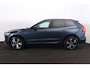 Volvo XC60 T6 Recharge AWD Plus Dark - Panorama/schuifdak - IntelliSafe Assist & Surround - 360º Camera - Harman/Kardon audio - Adaptieve LED koplampen - Verwarmde voorstoelen, stuur & achterbank - Parkeersensoren voor & achter - Elektr. bedienb. voorstoelen met geheugen - Head up display - Draadloze tel. lader - Extra getint glas - 19' LMV