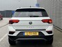 Volkswagen T-Roc 1.5 TSI 150PK Sport Business / Digitaal dashboard / Pano / Navigatie / Camera / Parkeersensoren V+A /  Lichtmetaal 18 inch / **