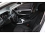 Volvo V60 Cross Country 2.0 D3 Momentum Business Elek-Dak/Navigatie/Parkeersensor
