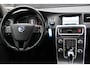 Volvo V60 Cross Country 2.0 D3 Momentum Business Elek-Dak/Navigatie/Parkeersensor