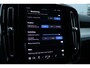 Volvo XC40 B4 Automaat Plus Dark | Trekhaak |Verwarmbare voorstoelen | Verwarmbaar stuurwiel | Verwarmbare voorruit | Premium audio by Harman Kardon |  18 inch Lichtmetalen velgen