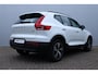 Volvo XC40 B4 Automaat Plus Dark | Verwarmbare voorstoelen | Verwarmbaar stuurwiel | Verwarmbare voorruit | Premium audio by Harman Kardon | Trekhaak | 18 inch Lichtmetalen velgen