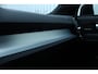 Volvo XC40 B4 Automaat Plus Dark | Trekhaak |Verwarmbare voorstoelen | Verwarmbaar stuurwiel | Verwarmbare voorruit | Premium audio by Harman Kardon |  18 inch Lichtmetalen velgen