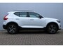 Volvo XC40 B4 Automaat Plus Dark | Trekhaak |Verwarmbare voorstoelen | Verwarmbaar stuurwiel | Verwarmbare voorruit | Premium audio by Harman Kardon |  18 inch Lichtmetalen velgen