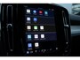 Volvo XC40 B4 Automaat Plus Dark | Trekhaak |Verwarmbare voorstoelen | Verwarmbaar stuurwiel | Verwarmbare voorruit | Premium audio by Harman Kardon |  18 inch Lichtmetalen velgen