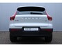 Volvo XC40 B4 Automaat Plus Dark | Verwarmbare voorstoelen | Verwarmbaar stuurwiel | Verwarmbare voorruit | Premium audio by Harman Kardon | Trekhaak | 18 inch Lichtmetalen velgen