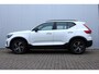 Volvo XC40 B4 Automaat Plus Dark | Trekhaak |Verwarmbare voorstoelen | Verwarmbaar stuurwiel | Verwarmbare voorruit | Premium audio by Harman Kardon |  18 inch Lichtmetalen velgen