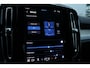 Volvo XC40 B4 Automaat Plus Dark | Trekhaak |Verwarmbare voorstoelen | Verwarmbaar stuurwiel | Verwarmbare voorruit | Premium audio by Harman Kardon |  18 inch Lichtmetalen velgen