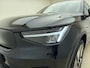 Volvo XC40 Extended Range Plus / Nubuck / Trekhaak / Getint glas / Keyless / Metallic Lak / Stoel + Stuurw. Verwarming / Adapt. Cruise / BLIS / 19" + All Season / PDC + Camera / Draadl. Oplader /