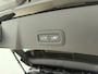 Volvo XC40 Extended Range Plus / Nubuck / Trekhaak / Getint glas / Keyless / Metallic Lak / Stoel + Stuurw. Verwarming / Adapt. Cruise / BLIS / 19" + All Season / PDC + Camera / Draadl. Oplader /
