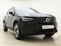 Volvo XC40 Extended Range Plus / Nubuck / Trekhaak / Getint glas / Keyless / Metallic Lak / Stoel + Stuurw. Verwarming / Adapt. Cruise / BLIS / 19" + All Season / PDC + Camera / Draadl. Oplader /