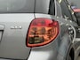 Suzuki SX4 1.6 Exclusive * Stoelverwarming * Trekhaak * Cruise control *