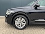 Volkswagen Tiguan 1.4 TSI eHybrid Elegance * Trekhaak * Stoelverwarming * Camera * Keyless *