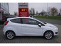 Ford Fiesta 1.0 EcoBoost Titanium; Bluetooth; Sfeerverlichting; Climate control; Voorruitverwarming; Cruise