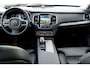 Volvo XC90 T8 AWD Ultra Dark | Verwarmde, Geventileerde en Masserende Voorstoelen | Luchtvering | Panoramisch Schuif-/Kanteldak | Semi-Elektrische Trekhaak | 360º Camera | 4-Zone Climate Control | Gelamineerd en Getint Glas Achter| Bowers & Wilkins |