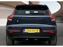 Volvo EX40 Extended Range Plus Black Ed. 82 kWh | Panoramadak | Stoel + Stuurverwarming | Elektrische achterklep | Warmtepomp | Apple Carplay - Android Auto |