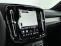 Volvo EX40 Extended Range Plus Black Ed. 82 kWh | Panoramadak | Stoel + Stuurverwarming | Elektrische achterklep | Warmtepomp | Apple Carplay - Android Auto |