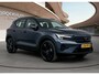 Volvo EX40 Extended Range Plus Black Ed. 82 kWh | Panoramadak | Stoel + Stuurverwarming | Elektrische achterklep | Warmtepomp | Apple Carplay - Android Auto |