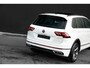 Volkswagen Tiguan 1.4 TSI eHybrid 245pk R-Line | Panoramadak | Trekhaak | Head-UP | Leder | Keyless | 19"