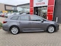 Toyota Corolla Touring Sports Hybrid 140 Active ANDROID & APPLE DIGITALE TELLER STOEL- EN STUURVERWARMING