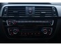 BMW 1-Serie 118i High Executive / PANO / CARPLAY / STOELVERWARMING