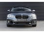 BMW 1-Serie 118i High Executive / PANO / CARPLAY / STOELVERWARMING