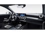 Mercedes-Benz A-klasse 180 AMG Line | Widescreen | Sfeerverlichting | Stoelverwarming | Parkeercamera |