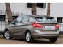 BMW 2-Serie Active Tourer 220i |Driving Assistant Plus |PDC |Stuurwielverwarming |Head-Up
