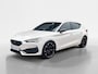 CUPRA Leon 1.4 e-Hybrid VZ Black Edition BOMVOL | Leder interieur | Fabrieksgarantie | Sfeerverlichting | Achteruitrijcamera | All seasonbanden|