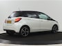 Toyota Yaris 1.5 Hybrid Dynamic Bi-Tone | Automaat | Camera | Sportonderstel | Cruise Control | Keyless entry | Navigatie | LMV 16