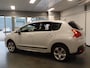 Peugeot 3008 1.6 THP Style Navigatie, Clima controle, Cruise controle, Elek ramen V/A,  Panodak, Lm velgen 17'', Pdc achter, 139.000km!! 3 maanden garantie op motor en versnellingsbak.