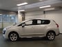 Peugeot 3008 1.6 THP Style Navigatie, Clima controle, Cruise controle, Elek ramen V/A,  Panodak, Lm velgen 17'', Pdc achter, 139.000km!! 3 maanden garantie op motor en versnellingsbak.