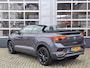 Volkswagen T-Roc Cabrio 1.5 TSI R-Line | Navigatie/Android/Apple Carplay | LM Velgen 17" | Voorstoelen/Stuurwiel Verwarmd | Cruise Control | Achteruitrijcamera | Airco |
