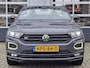 Volkswagen T-Roc Cabrio 1.5 TSI R-Line | Navigatie/Android/Apple Carplay | LM Velgen 17" | Voorstoelen/Stuurwiel Verwarmd | Cruise Control | Achteruitrijcamera | Airco |
