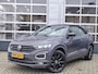 Volkswagen T-Roc Cabrio 1.5 TSI R-Line | Navigatie/Android/Apple Carplay | LM Velgen 17" | Voorstoelen/Stuurwiel Verwarmd | Cruise Control | Achteruitrijcamera | Airco |
