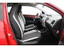 Toyota Aygo 1.0 VVT-i x-play | Airco | Parkeercamera | Lage kilometerstand | Groot media scherm |