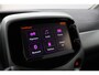 Toyota Aygo 1.0 VVT-i x-play | Airco | Parkeercamera | Lage kilometerstand | Groot media scherm |