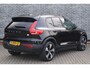 Volvo XC40 Recharge P8 AWD 78 kWh R-Design | Trekhaak | Panoramadak | 360 camera | Warmtepomp | Elektrische stoelverstelling | Adaptive cruise control | Harman Kardon audio | Stoel- en stuurverwarming | Getint glas |