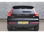 Volvo XC40 Recharge P8 AWD 78 kWh R-Design | Trekhaak | Panoramadak | 360 camera | Warmtepomp | Elektrische stoelverstelling | Adaptive cruise control | Harman Kardon audio | Stoel- en stuurverwarming | Getint glas |