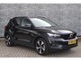 Volvo XC40 Recharge P8 AWD 78 kWh R-Design | Trekhaak | Panoramadak | 360 camera | Warmtepomp | Elektrische stoelverstelling | Adaptive cruise control | Harman Kardon audio | Stoel- en stuurverwarming | Getint glas |