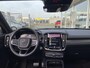 Volvo XC40 1.5 T4 Recharge R-Design / Automaat / NL-Auto / Dealer-Onderhouden / Half-Leder / Pilot-Assist / Open-Panodak / Elektr.-Uitklapbare Trekhaak / Stoel- en Stuurverwarming / Adaptieve Cruise-Control Stop&Go / Climate-Control / Keyless / LED / Dodehoek-Detectie / Apple-Carplay & Android-Auto / Elektr.-Stoelen met Geheugen / Harmann Kardon Audio / DAB Radio-Bluetooth / Navi / Elektr.-Achterklep / PDC V+A / Camera / 20'' LMV / ENZ.