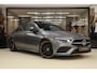 Mercedes-Benz CLA 220 ORANGE Edition AMG Line PANO/NAVI/DODEHOEK/LANEASSIST/SFEER/CAM/LEER/BOMVOLL