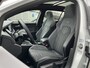 Volkswagen Golf Variant 1.5 eTSI R-Line Business+ / Panoramadak / Navigatie / Camera / Parkeersensoren V+A / App connect / Head-up / 18''LMV