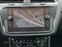 Volkswagen Tiguan 2.0 TSI 4Motion 220pk Highline Business R / R-line Exterieur / Digitaal dashboard / Panoramadak / Navigatie / Camera / Parkeersensoren V+A / Zwenkbare trekhaak /