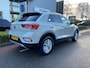 Volkswagen T-Roc 1.0 TSI 110PK Life / App. connect / DAB+ / LED / Parkeersensoren V+A / 16" LMV