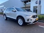 Volkswagen T-Roc 1.0 TSI 110PK Life / App. connect / DAB+ / LED / Parkeersensoren V+A / 16" LMV