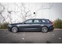 Volvo V90 2.0 T4 Momentum Pro | Adaptieve Cruise Control | Schuif-/ Kanteldak | Trekhaak | Stoel + Stuurverwarming | Parkeercamera | Leder | Adaptieve LED Koplampen | Memory |