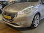 Peugeot 208 1.6 VTi Allure Panoramadak, Airco, Cruise Control, Trekhaak, Stuurbekrachtiging